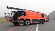 Der Flughafen Frankfurt bekommt einen neuen Giganten: das Löschfahrzeug Panther Der Flughafen Frankfurt bekommt einen neuen Giganten: das Löschfahrzeug Panther