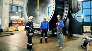 Markus Grimm und sein Team arbeiten unter Zeitdruck an einem Autobahnabschnitt in Berlin.
