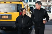 FBI SA Dani Rhodes (Emily Alabi, l.); FBI SA Stuart Scola (John Boyd, r.)