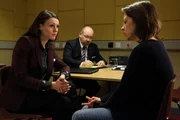 (im Uhrzeigersinn): DC Rachel Bailey (Suranne Jones); DC Pete Readyough (Tony Mooney); Helen Bartlett (Nicola Walker)