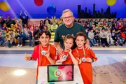 Das Rateteam aus Porto/Portugal freut sich über die Medaillen.