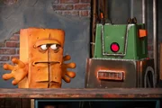 Brotfluencer Bernd begutachtet den Stullenschmierer.