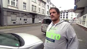 Jemand hat es auf Lauras und Stefans Auto abgesehen.