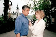 Dietrich Adam (Henning Berger), Katharina Schubert (Helen Scholl).