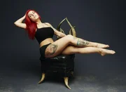 (1. Staffel) - Will Tattoo-Sünden mit professionellen Cover-ups an den Kragen: Nancy Mietzi ...