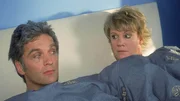 Schmidt (Walter Sittler) und Nikola (Mariele Millowitsch) erwachen nach einer durchzechten Nacht splitterfasernackt in einem Bett auf. Doch beide können sich nicht daran erinnern, was in der Nacht vorgefallen ist...
