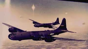 Piloten im Zweiten Weltkrieg bezeichnen die für sie unerklärlichen Sichtungen als "Foo-Fighter".