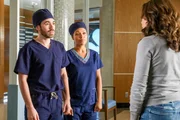 Noah Galvin (Dr. Asher Wolke), Antonia Thomas (Dr. Claire Browne), Elizabeth Rodriguez (Carina Bardo).