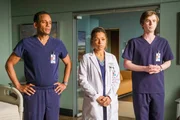 L-R: Dr. Marcus Andrews (Hill Harper), Dr. Claire Browne (Antonia Thomas) and Dr. Shaun Murphy (Freddie Highmore)