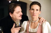 Jürgen Tarrach (Opernsänger), Maria Köstlinger (Frau Dornhelm).