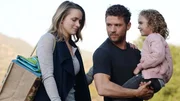 Shantel VanSanten as Julie Swagger, Ryan Phillippe as Bob Lee Swagger and Lexy Kolker as Mary Swagger