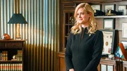 Abigail Hawk als Abigail Baker.