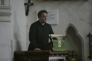 Rev. Leonard Clement (Tim McInnery).
