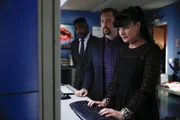 (v.l.n.r.) Clayton Reeves (Duane Henry); McGee (Sean Murray); Abby (Pauley Perrette)