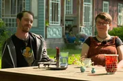 Stephen und Maxi Warneyer sehnen sich nach der Ruhe auf dem Land.