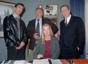 6. Staffel: (v.li.:) Kriminalkommissar Alex Bonhoff (Wolfgang Krewe), Kriminalhauptkommissar Stefan Kehler (Wolfgang Bathke), Staatsanwältin Glaser (Britta Schmeling) und Oberstaatsanwalt Gerhart Lotze (Henry van Lyck).