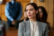 Detective Sergeant Frankie Bateman (Kathleen Munroe)