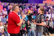 Kamerakind Laura behält bei der Aufzeichnung den Durchblick.