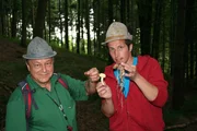 Willi mit Pilzesammler Günther Groß, Bergheim.