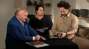 Erich von Däniken (l.) und Giorgio A. Tsoukalos (r.).
