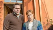Wo hat Frank die letzten Stunden vor seinem Tod verbracht? Ein Besuch bei seiner großen Liebe, Linda Kraus (Nina Weiss), scheint naheliegend. Doch auch ihr Mann Malte (Pierre Kiwitt) behauptet, Frank sei am Vorabend nicht aufgetaucht. Aber sagen die beiden die Wahrheit?