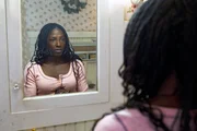 Tara (Rutina Wesley) hat gerade interessante und überraschende Neuigkeiten über Sam herausgefunden.