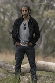 Davros (Firass Dirani)