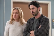 Grey's Anatomy Staffel 21 Folge 16 Besorgte Eltern: Piper Perabo als Jenna Gatlin, Andy Bean als Aaron Gatlin