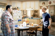 Francis (Christopher Masterson, re.) stellt entsetzt fest, daß Craig (David Higgins) ebenfalls im Haus ist.