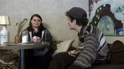 Nicole hat heute ein Date mit Künstler Peter. Sie haben übers Internet Kontakt miteinander aufgenommen und wollen sich nun auch persönlich kennenlernen.