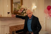 Harry Goldenblatt (Evan Handler)