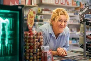 Für die Kundschaft in ihrer "Ballerbude" in Oer-Erkenschwick hat Kioskbetreiberin Naciye (46) immer ein offenes Ohr.