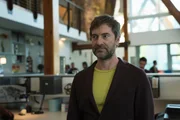 Tom Wyatt (Mark Duplass)