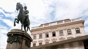 Die Albertina – Vor einigen Jahrzehnten ein heruntergekommener ehemaliger Habsburgersitz, heute ein prachtvolles Kunstmuseum von Weltrang.