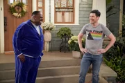 Calvin Butler (Cedric the Entertainer, l.); Dave Johnson (Max Greenfield, r.)