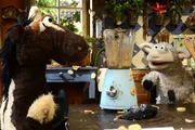 Pferd hat einen wackligen Zahn und kann nur noch weiche Nahrung zu sich nehmen; Wolle bietet ihm eine Banane an, in ihrer Not purieren die Freunde sogar Obst - was in der Küche der "Möhre für Zwei" ein ziemliches Chaos anrichtet...