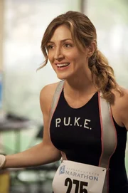 Maura (Sasha Alexander) kann es nicht glauben. Gemeinsam mit ihrer Kollegin und Freundin treten beide beim jährlichen Marathon an. Die Verwendung des sendungsbezogenen Materials ist nur mit dem Hinweis und Verlinkung auf TVNOW gestattet.