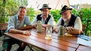 Von links: Stofferl Well mit "Den Suderern" - Hobbo Royer und Sepp Lösch. Weiteres Bildmaterial finden Sie unter www.br-foto.de.