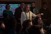 Linda (Julie Bowen) fühlt sich in der Diskussionsrunde der Gemeinde erstmals verstanden.