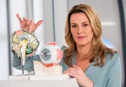 Fit und ausgeruht am Fernziel ankommen, das ist der Wunsch vieler Jetlag-geplagter Menschen auf Reisen. Eine neue Technologie verspricht Abhilfe. Anja Reschke stellt sie vor bei "Wissen vor acht - Zukunft".