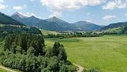 Das Tannheimer Tal in Tirol ist ein Hochtal. Das Tannheimer Tal in Tirol ist ein Hochtal.