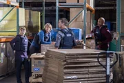 L-R: Intelligence Analyst Nell Jones (Felice Smith), LAPD Liaison Marty Deeks (Eric Christian Olsen), Special Agent G. Callen (Chris O'Donnell) und Special Agent Sam Hanna (LL COOL J).