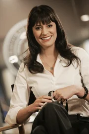 (5. Staffel) - Gemeinsam mit ihren Kollegen bringt Emily Prentiss (Paget Brewster) jeden Serientäter zur Strecke ...