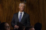 Garrett Moore (Gregory Jbara)