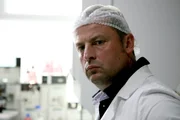 Eckhard Preuss (Dr. Peter Sobotzek).