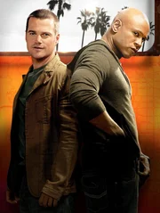 (8. Staffel) - Ermitteln Undercover im sonnigen Kalifornien, um die nationale Sicherheit zu wahren: Special Agent G. Callen (Chris O'Donnell, l.) und Special Agent Sam Hanna (LL Cool J, r.) ...