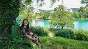 Von links: Moderatorin Sonja Weissensteiner (mit Camouflage-Bodypainting) und Bodypainterin Birgit Mörtl.