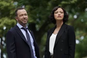 Danny Reagan (Donnie Wahlberg, l.); Maria Baez (Marisa Ramirez, r.)