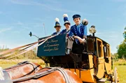 Mit den Postillonen Herbert und Steffi fährt Julian mit der historischen Postkutsche durchs Nürnberger Land.