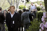 Der Privatdetektiv Patrick Jane (Simon Baker), der sich in seiner früheren Laufbahn als Varietémedium eine scharfe Beobachtungsgabe und psychologische Fähigkeiten angeeignet hatte, wurde einer Einheit des California Bureau of Investigation, CBI, als Berater zugeteilt, um bei der Aufklärung der Morde behilflich zu sein ...